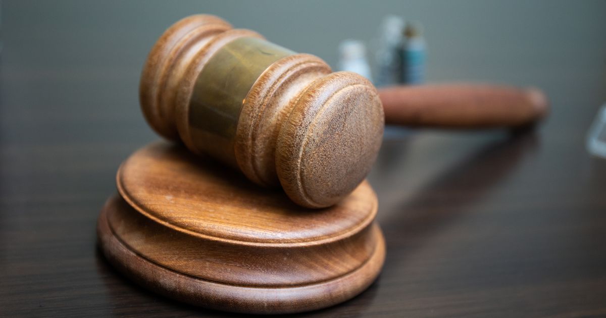 Kohus karistas endist politsei sisekontrolli juhti šokivangistusega