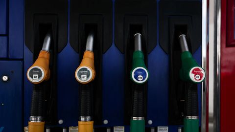 Stāsies spēkā Naftas produktu cenu pieauguma ierobežošanas likums