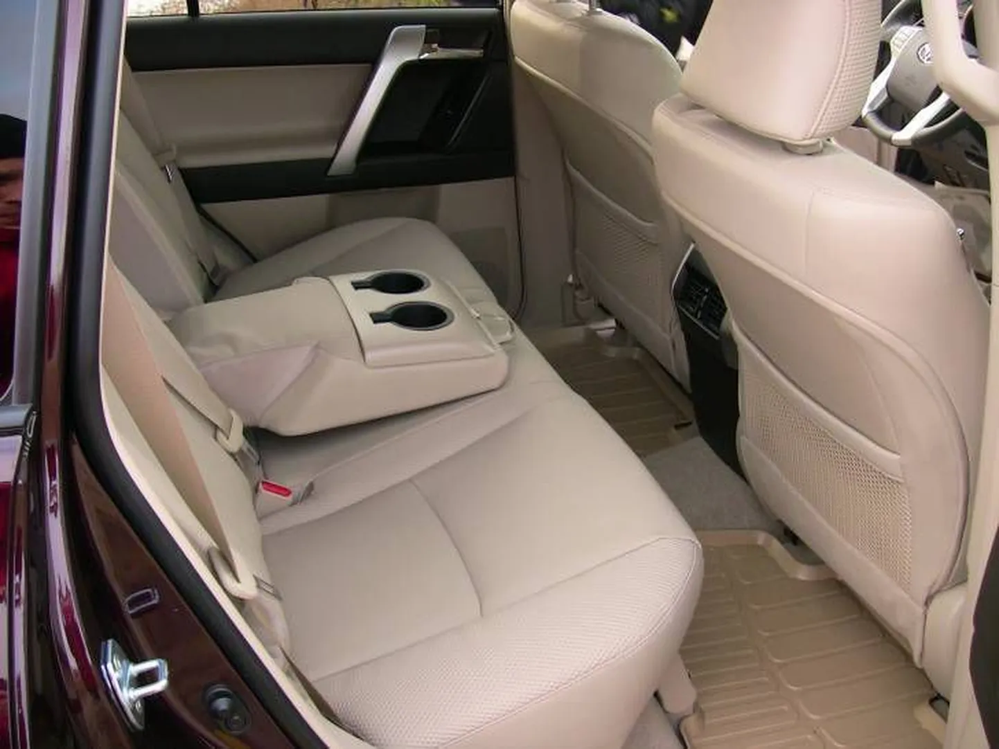 Toyota Land Cruiser.
