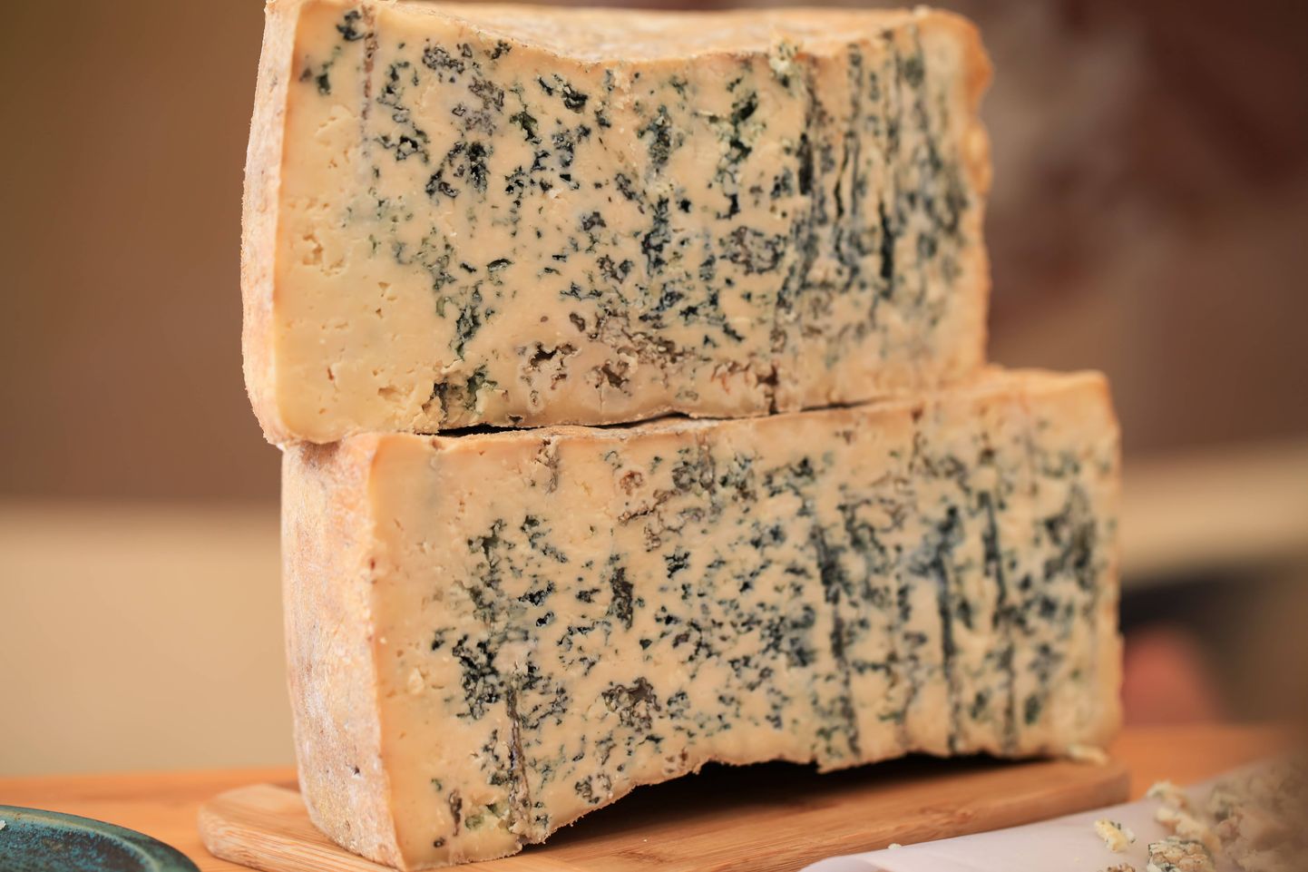 Tänapäevane Roquefort'i juust. Midagi sarnast sõid Austria soolakaevurid aga juba 2700 aastat tagasi.