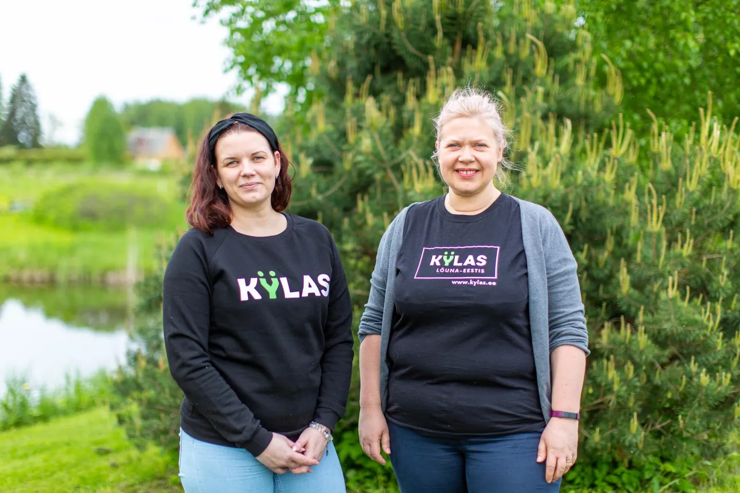 Portaali kylas.ee idee autorid on Võrumaa arenduskeskuse töötajad Kadri Moppel (vasakul) ja Aigi Young. Nende eesmärk on pakkuda huvilistele ehedaid maaelukogemusi.