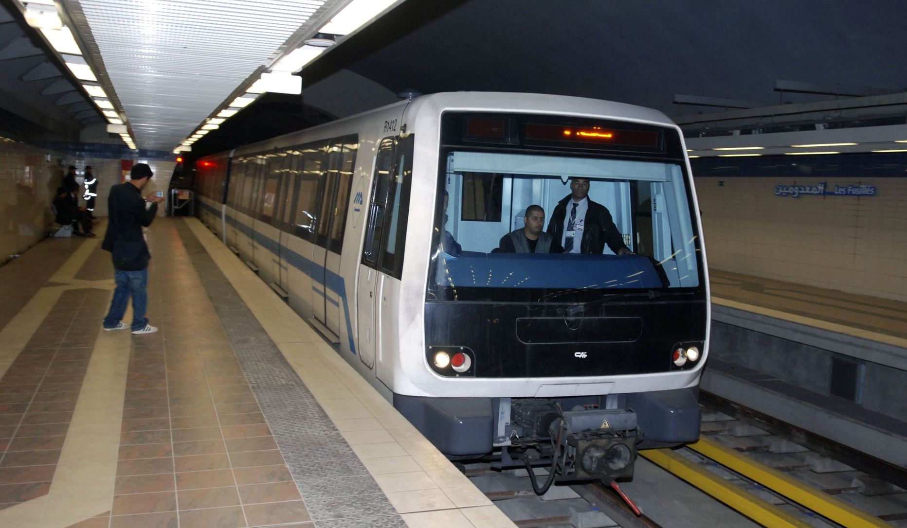 Alžeeria pealinnas Alžiiris avati metroo