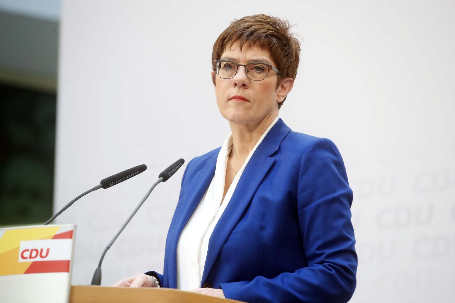 Angela Merkeli mantlipärijaks peetud Annegret Kramp-Karrenbauer teatas sel nädalal, et ei kavatse kantsleriks pürgida.