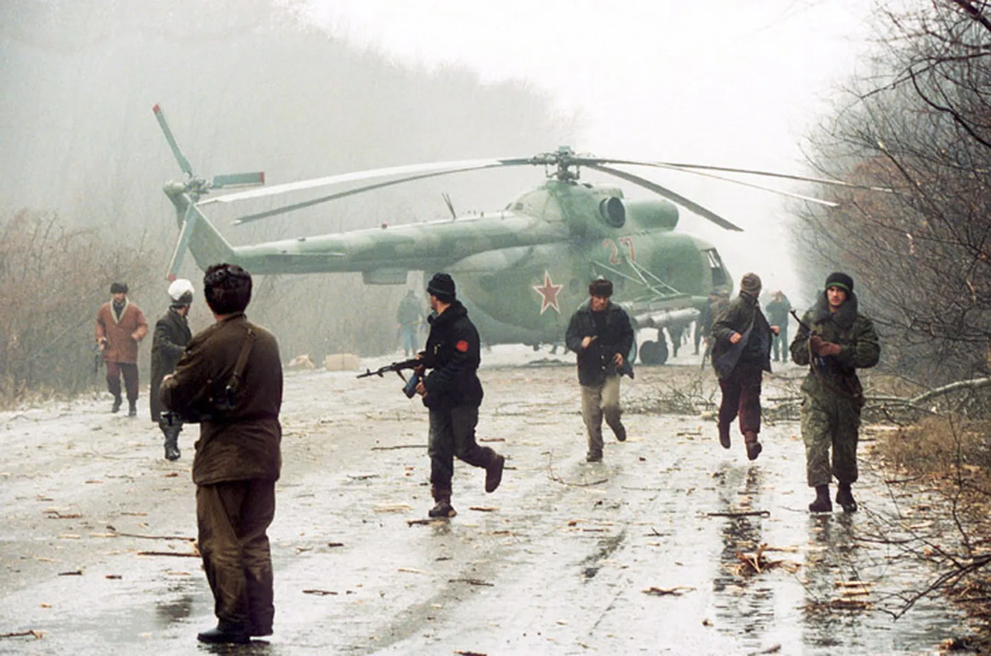 Allalastud Vene Mi-8 Groznõi lähedal, detsember 1994.