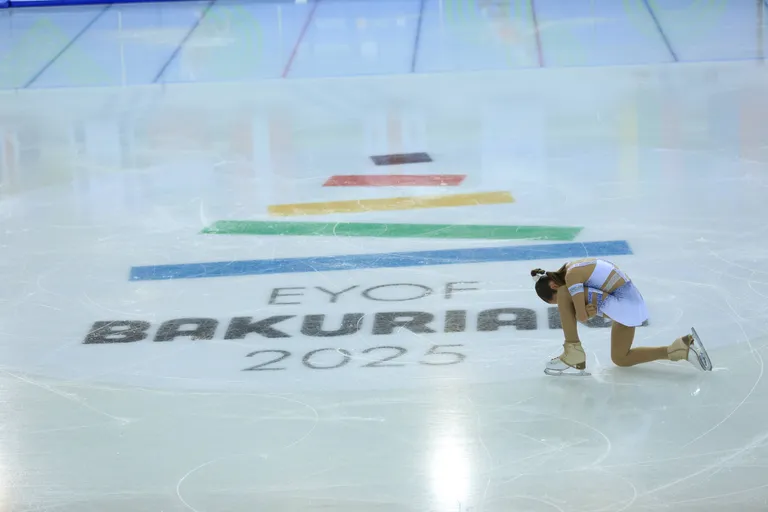 Iluuisutaja Elina Goidina lühikava Euroopa noorte olümpiafestivalil.