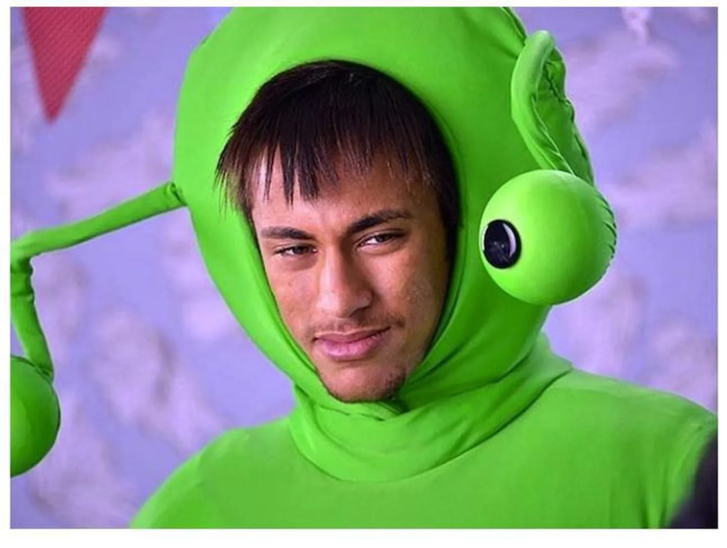 Неймар.