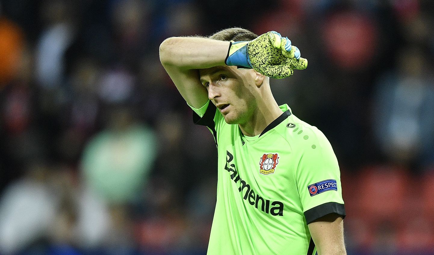 Leverkuseni kollkipper Lukas Hradecky soovib eilset jalgpalliõhtut võimalikult kiiresti unustada