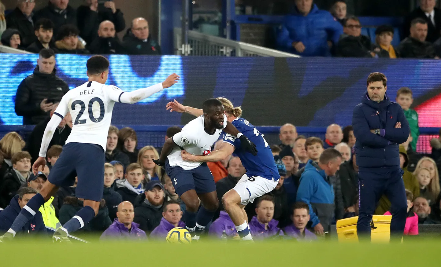 Tanguy Ndombele palliga.