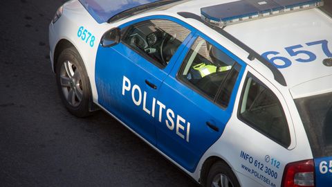 Ссора в Тарту закончилась полицией: пьяная женщина ударила бывшего сожителя