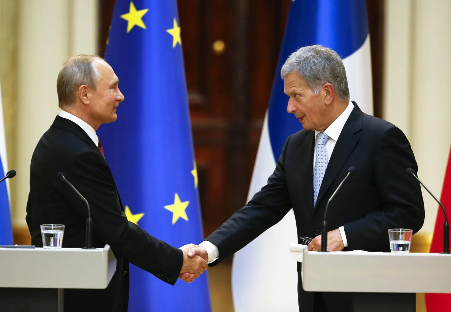 Venemaa president Vladimir Putin ja Soome president Sauli Niinistö eile pressikonverentsil Helsingis. Riigipead kohtusid sel aastal Soomes juba teist korda.