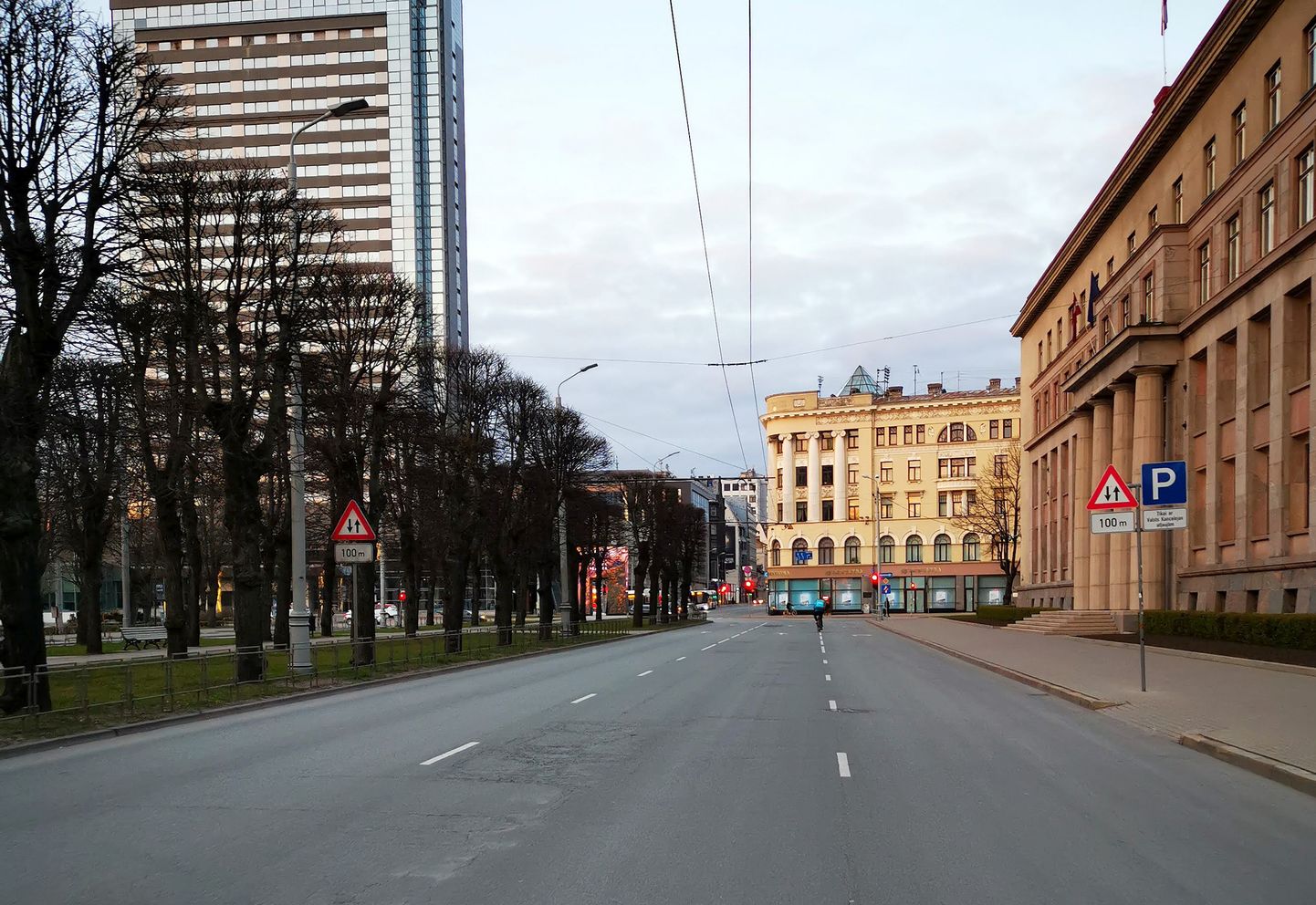 Brīvības bulvāris Rīgā bez automašīnām.