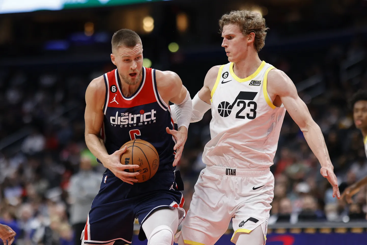 NBA spēlētāji Kristaps Porziņģis un Lauri Markanens