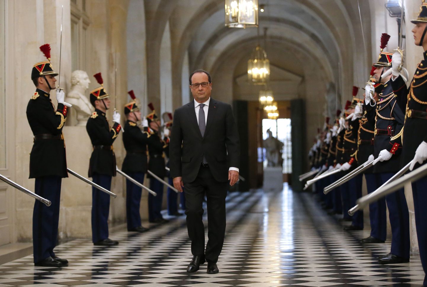 President François Hollande kehtestas novembris toimunud veresauna järel eriolukorra.