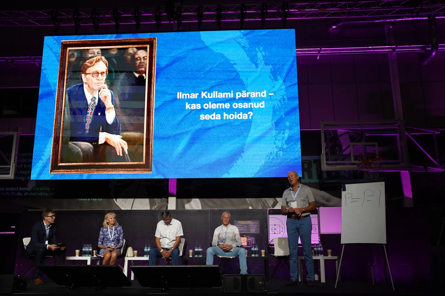 Korvpallikonverentsil räägivad Ilmar Kullami pärandist Peep Aaviksoo (paremalt), Priit Tonson, Anatoli Krikun ja Ülle Järv.