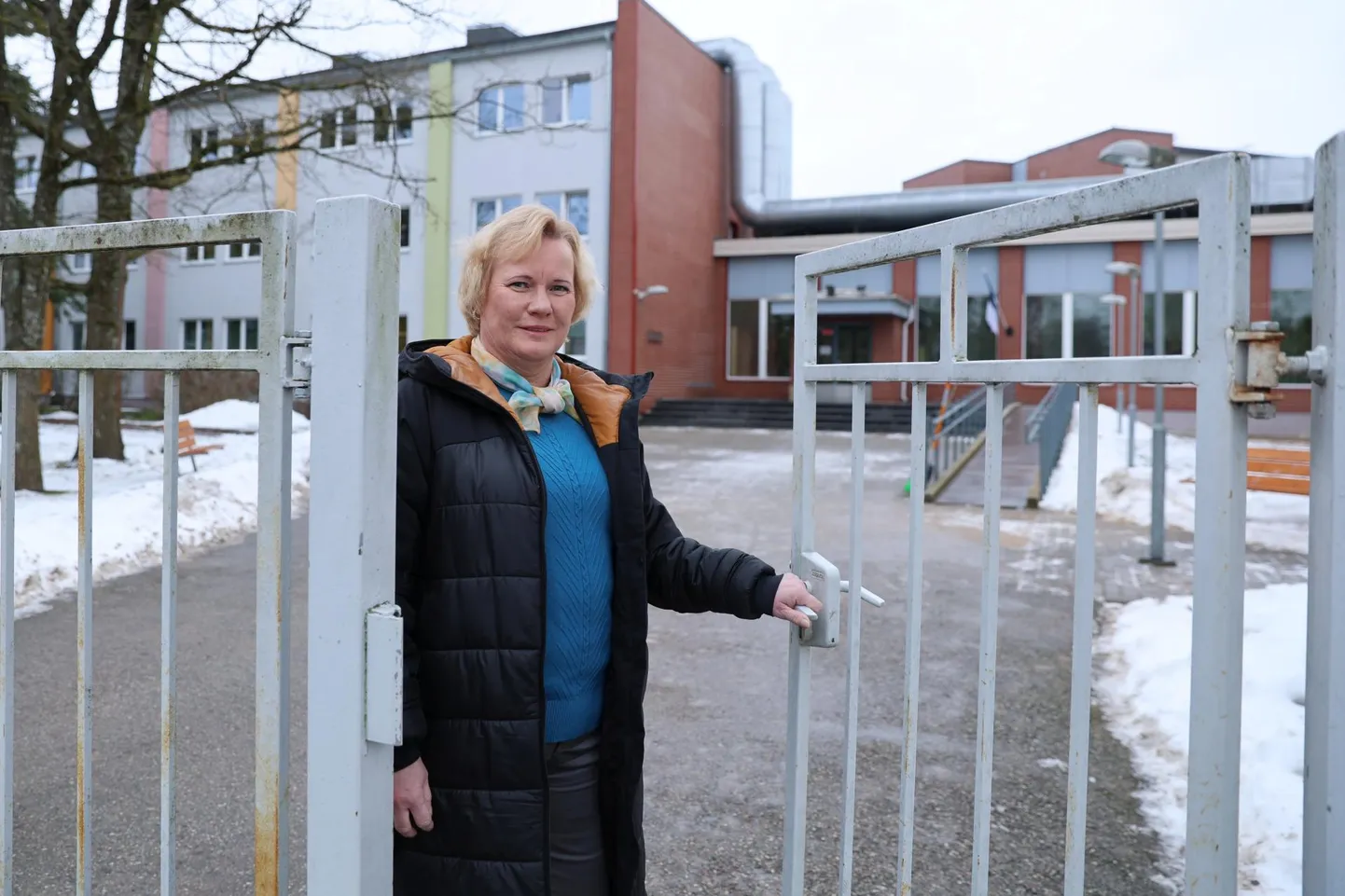 Meelepuudega lapsi õpetavad Hiie ja Emajõe kool on juba sisuliselt liitunud. Neid koole kaheksa aastat juhtinud direktor Kristel Mets ütles, et praegu käib õppetöö veel kahes koolimajas, kuid mõne aasta pärast valmib Hiie kooli laiendus ning siis koondub õppetöö sinna.