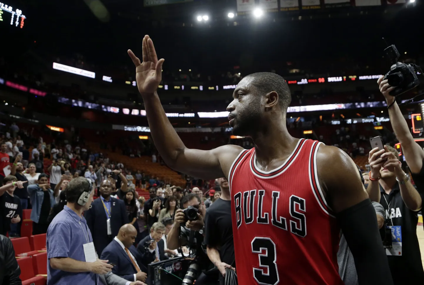 Dwyane Wade Chicago Bullsi mängijana Miamis.