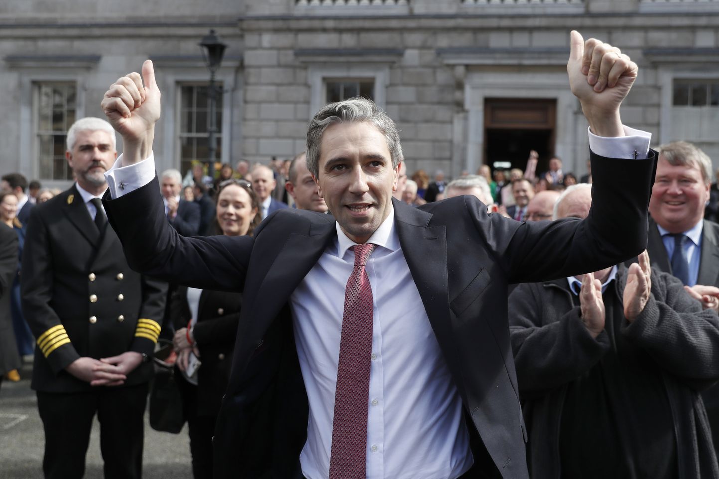 Iirimaa uueks peaministriks valitud Simon Harris parlamendi hääletuse järel. 9. aprill 2024.