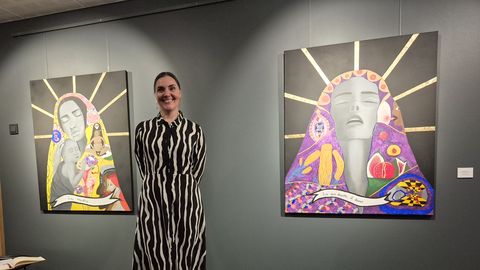 GALERII ⟩ Põlva uue kunstigalerii avanäitus on naistepäevahõnguline