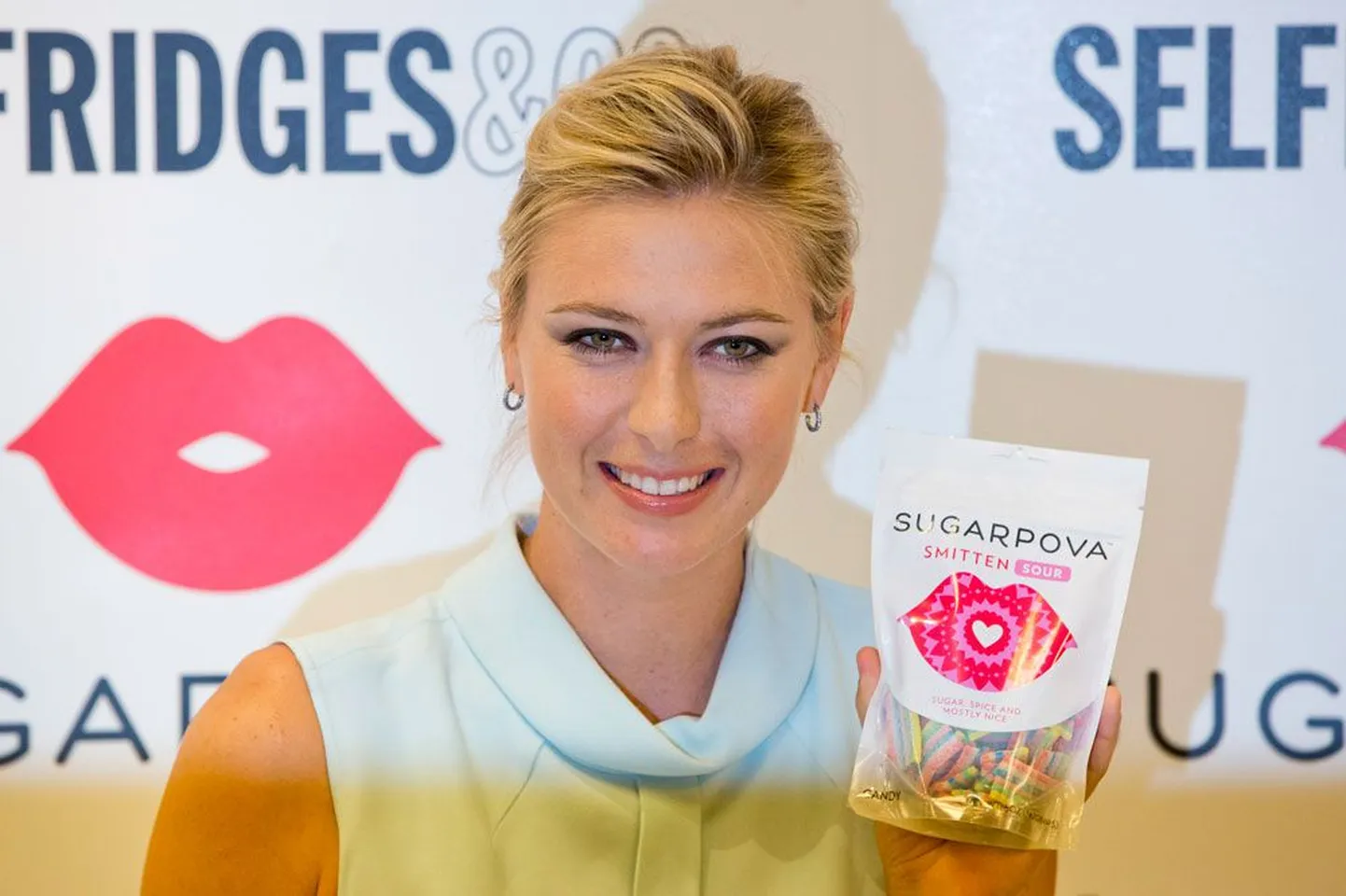 Мария Шарапова на презентации своего бренда жевательных конфет Sugarpova в Лондоне 20 июня 2013 года.