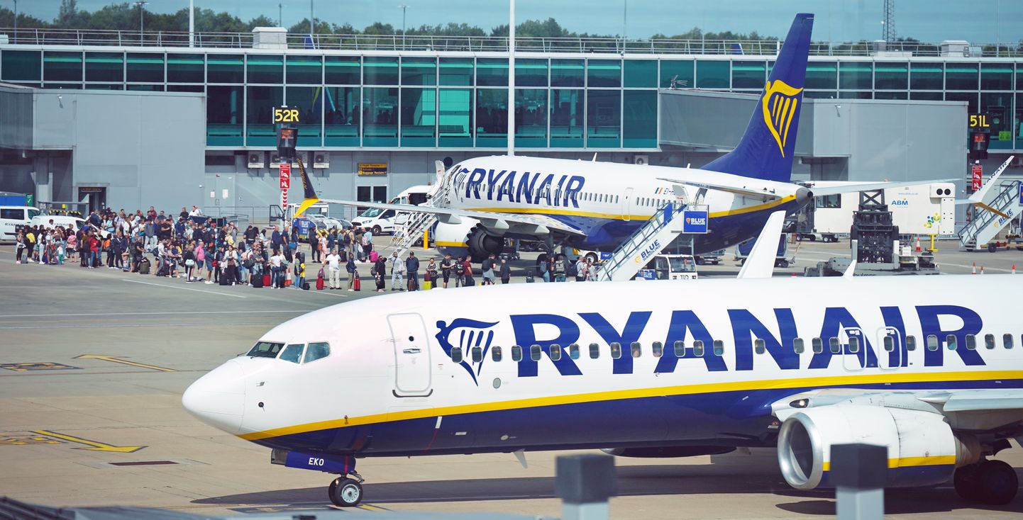 Ryanairi lennukid Stanstedi lennujaamas Londonis.