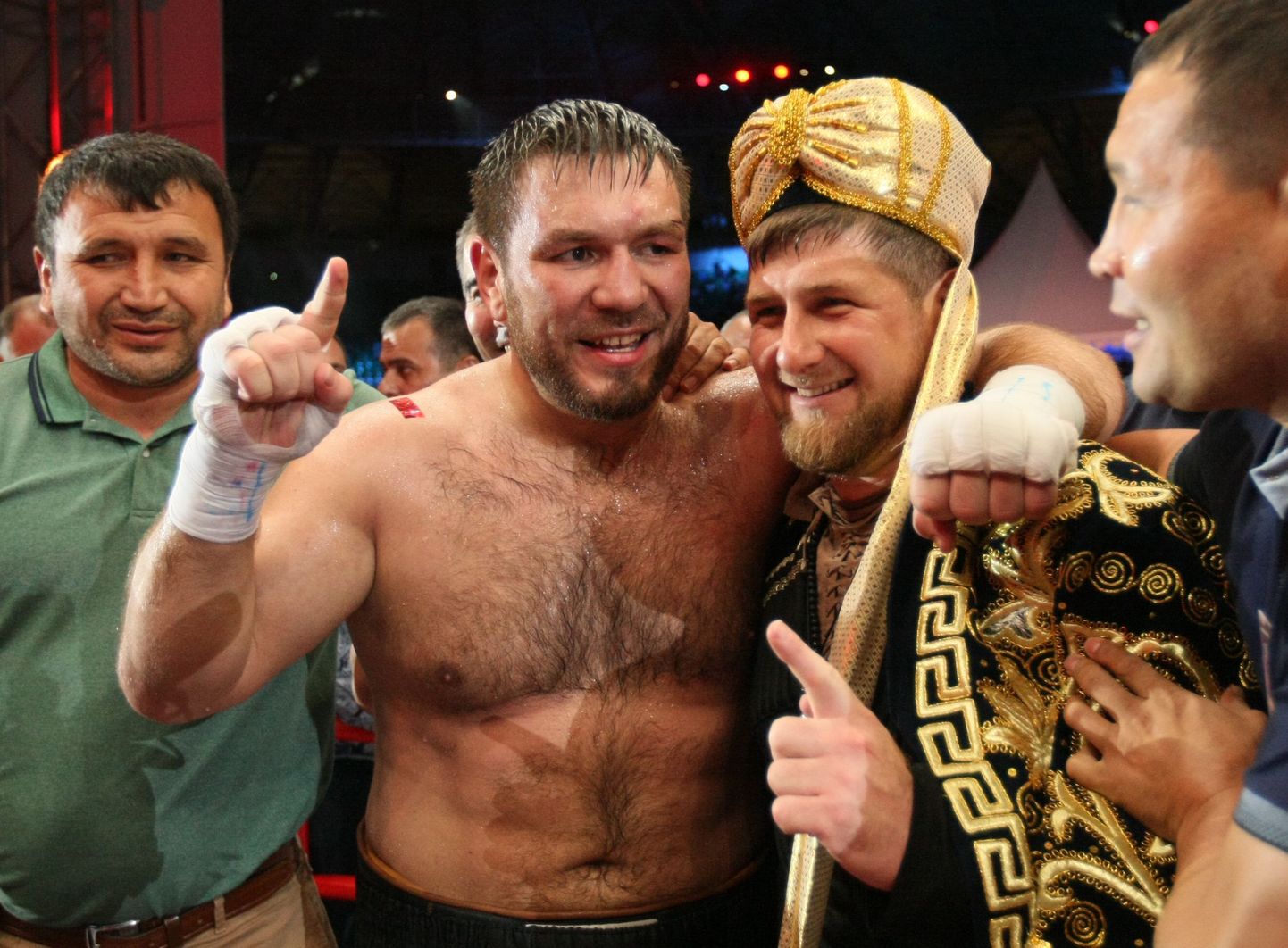 Руслан Чагаев (слева) и глава Чечни Рамзан Кадыров.