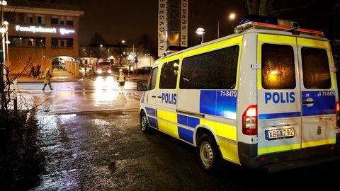 Rootsis sai tulistamises haavata kolm inimest