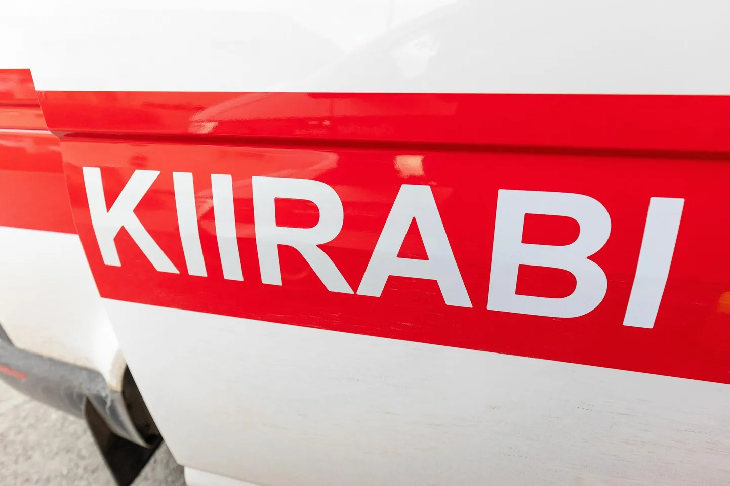 Avariikohale sõitsid nii kiirabi, pääste kui politsei.