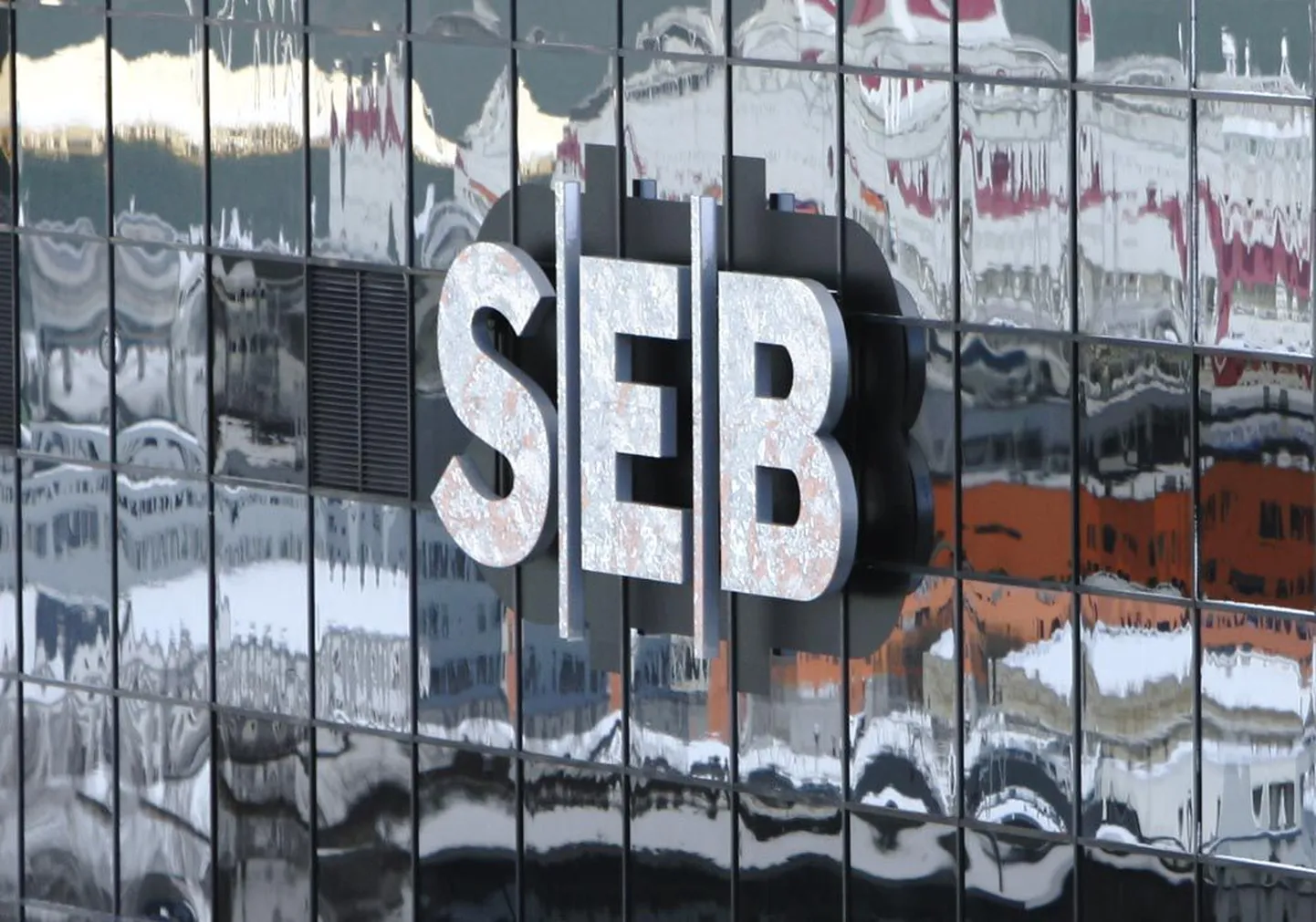 Täna öösel remonditakse SEBi elektroonilisi kanaleid.