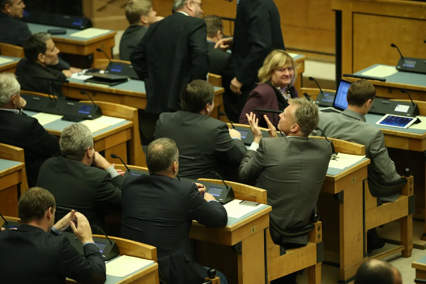 Riigikogu võttis täna napi häälteenamusega vastu kooseluseaduse.