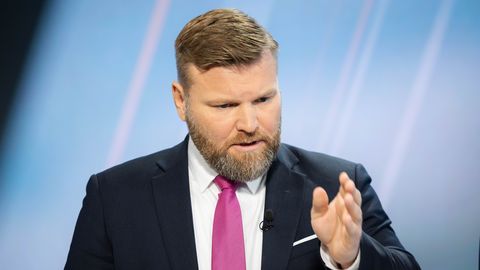 Lauri Laats: Hanno Pevkuri tagasiastumisest ei piisa. Minema peab ka Kristen Michal