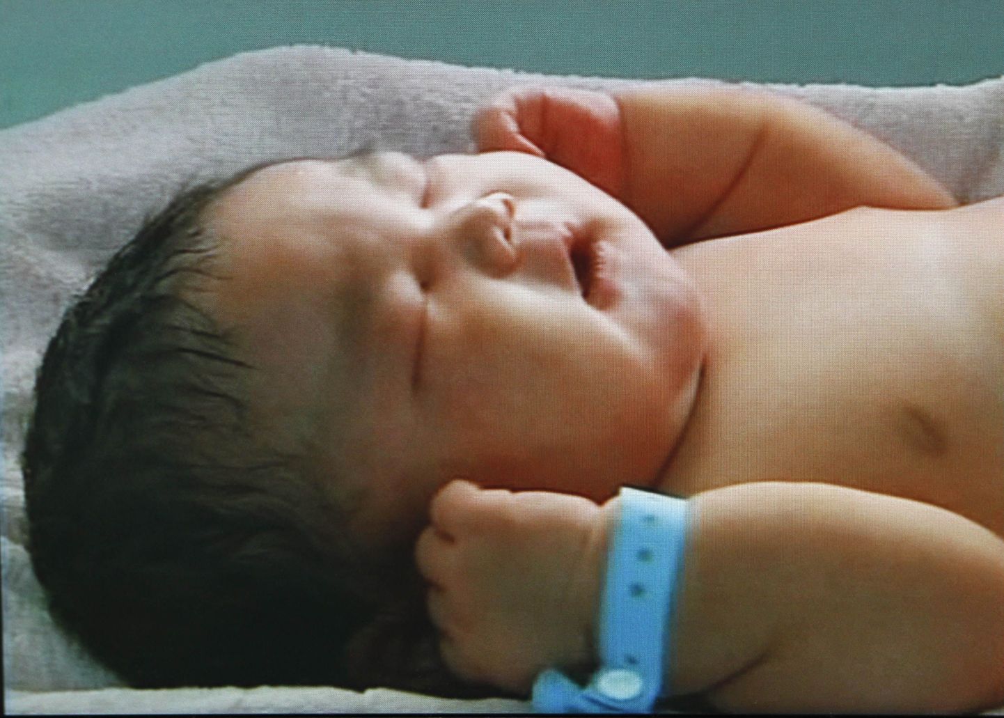 Hiinas sündinud Chun Chuni sünnikaal oli seitse kilogrammi