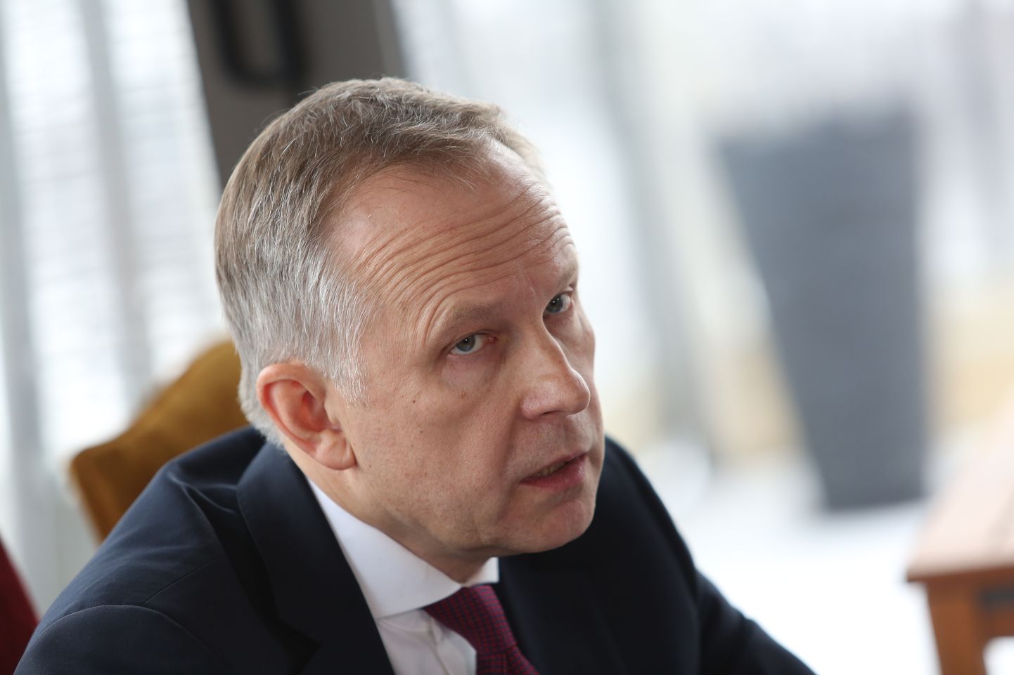 Latvijas Bankas prezidents Ilmārs Rimšēvičs preses konferencē informē par pēdējo dienu notikumiem, kas saistīti ar viņa aizturēšanu.