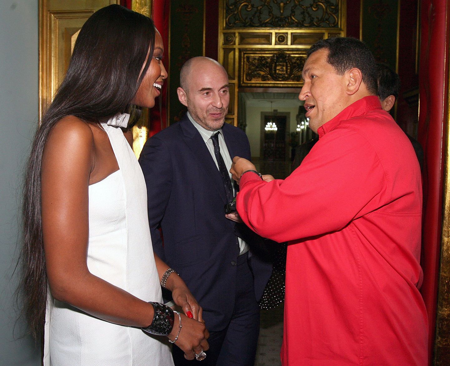 Naomi Campbell vestlemas Hugo Chaveziga
