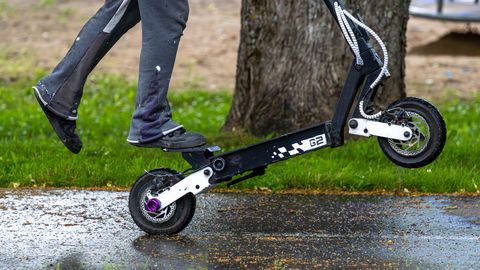 Pärnu saadikud toetavad elektritõukside rangemat järelevalvet, mitte täielikku keeldu