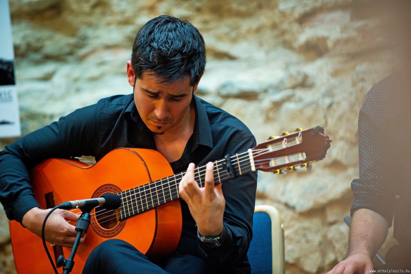 Õhtu erikülaline on flamenkokitarrist Jorge Arena.
