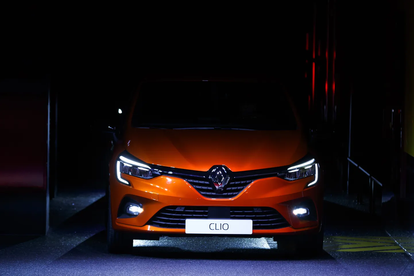 Pildil on siiski alles eile Genfi autonäitusel esitletud Renault Clio, mis veel müügil pole