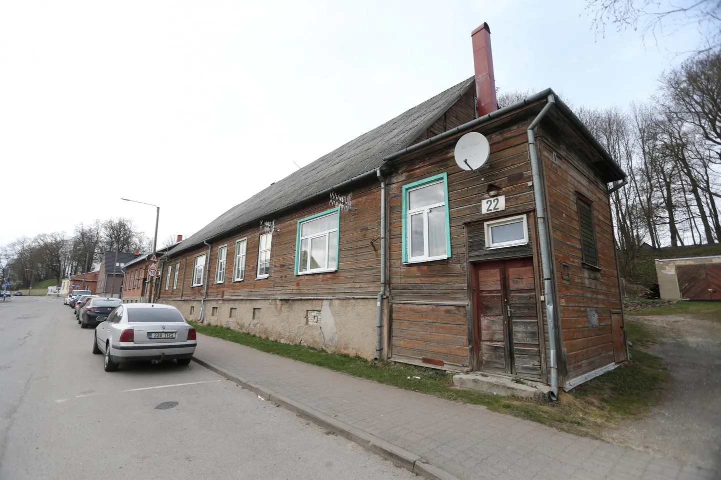 Jaama 22 majast läheb müüki kolm korterit.