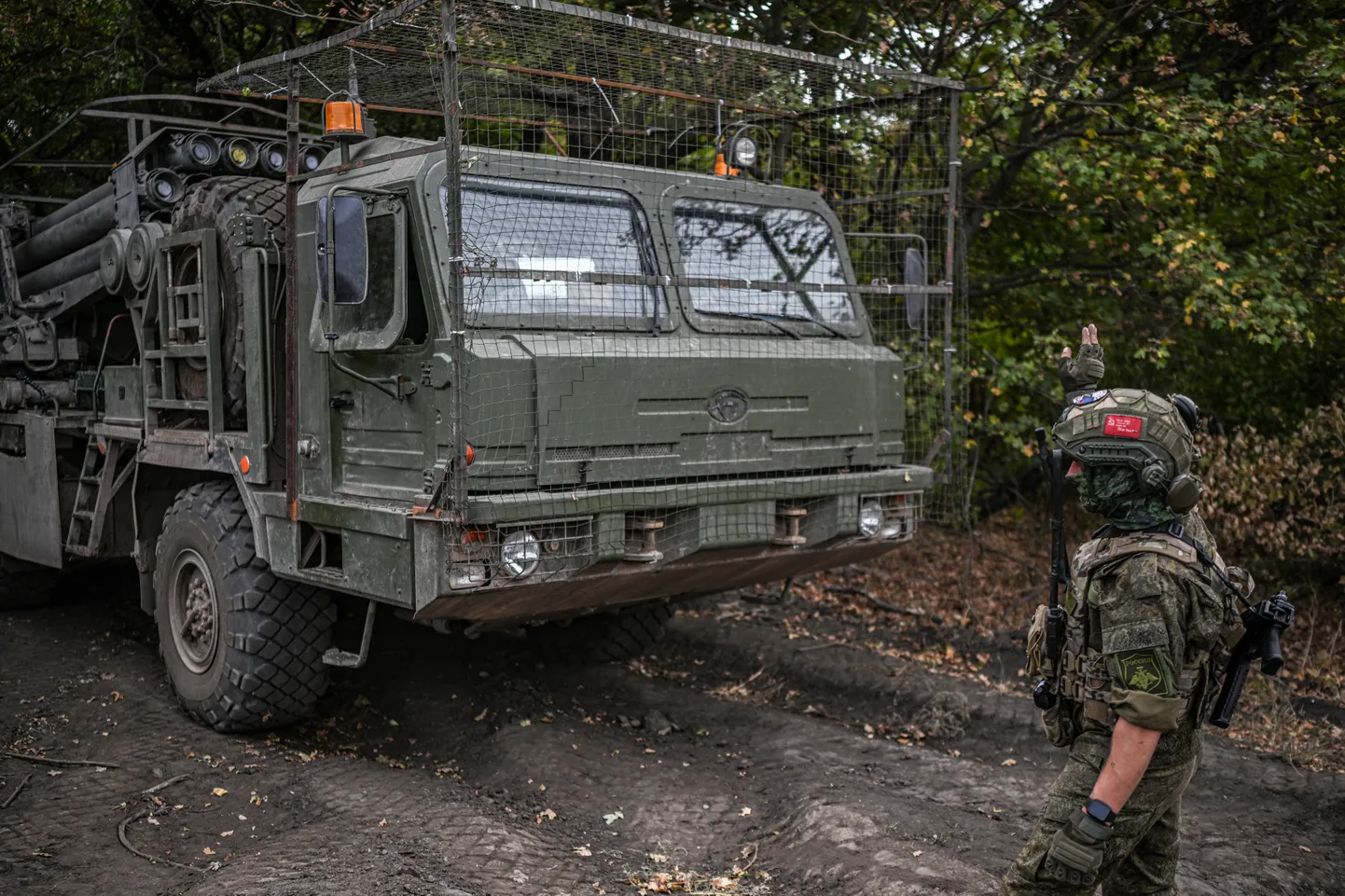 Vene 17. suurtükipolgu sõdur õppustel okupeeritud Luhanskis.