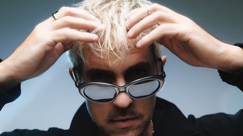 Markus Riva vasaras sākumu ieskandina ar jaunu mini albumu "