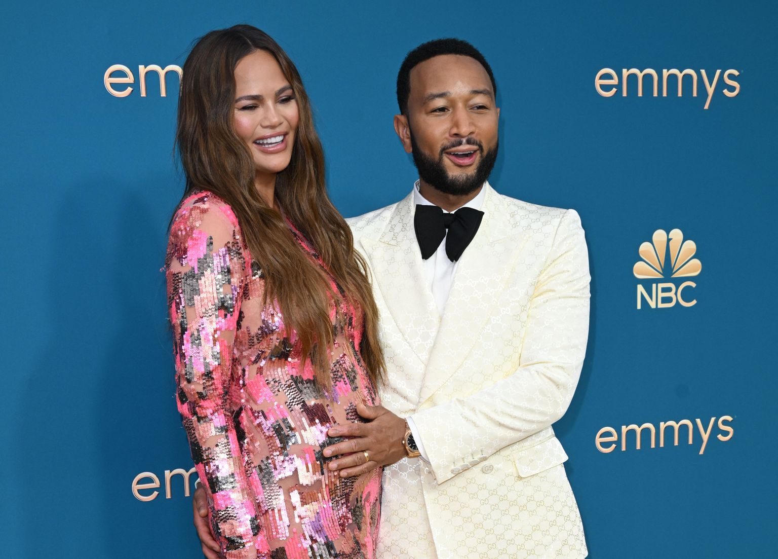 Modell ja teletäht Chrissy Teigen ja tema muusikust abikaasa John Legend.
