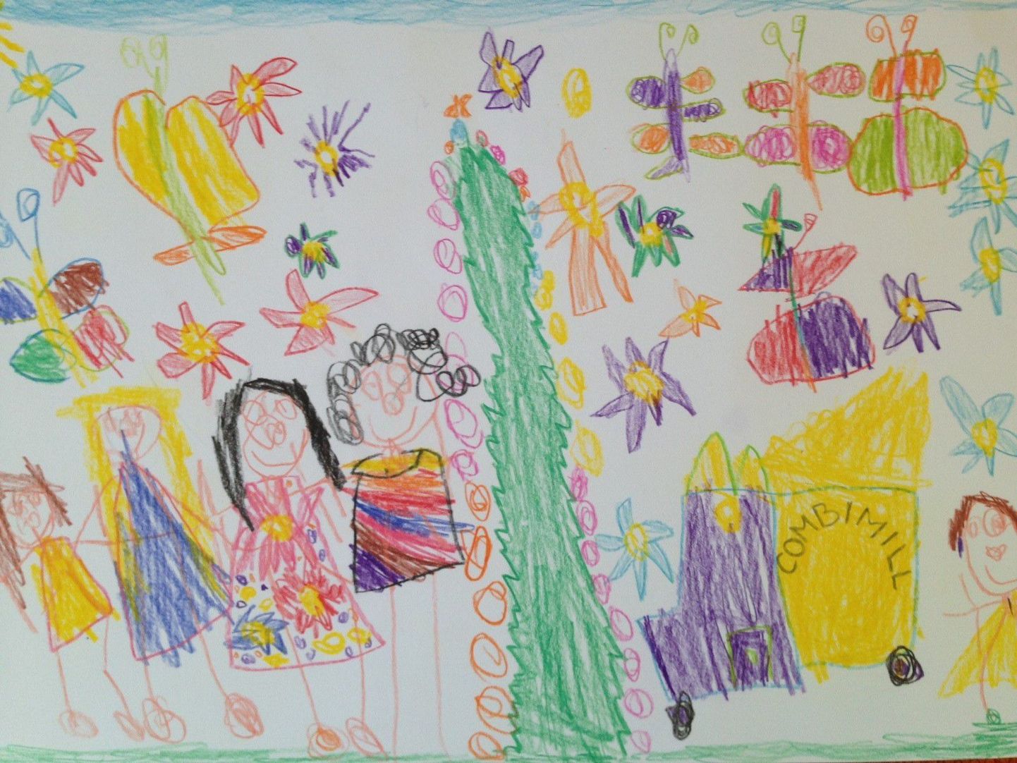 Leene Martoja (5) joonistas meile teemal «Jõulupuu juunikuus».