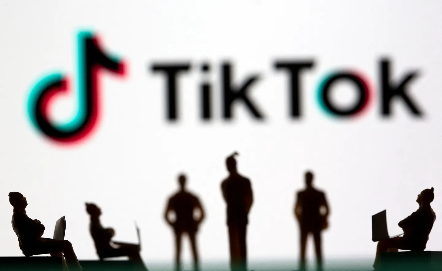Kaebuses öeldakse, et TikTok ja ByteDance omavad tehnoloogiat laste kontode tuvastamiseks ja kõrvaldamiseks, kuid ei kasuta seda selleks otstarbeks.