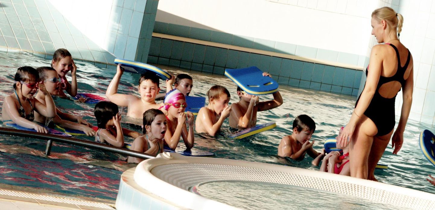 Vinni spordikompleksi lastebassein oli mõned päevad suletud, sest kloori tase vees ületas lubatud normi.