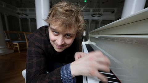 INTERVJUU ⟩ Johan Randvere: Liszti ajal olid klaverid nõrgad ja ta mängis neid tihti katki