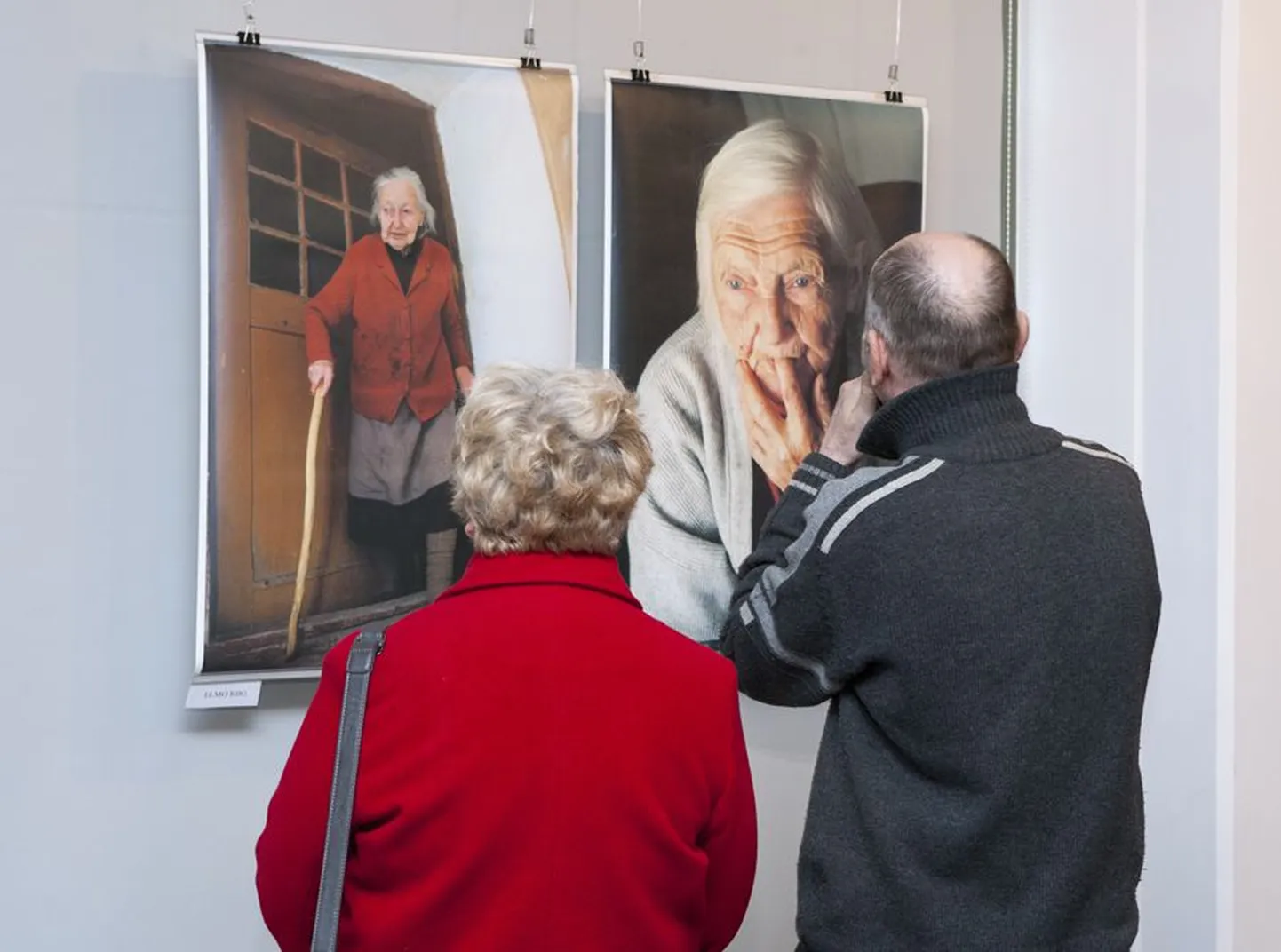 Elmo Riigi pildid eakatest inimestest on näituse paremate hulgas.