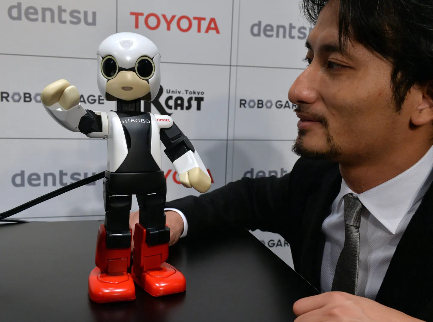 Pобот Kirobo.