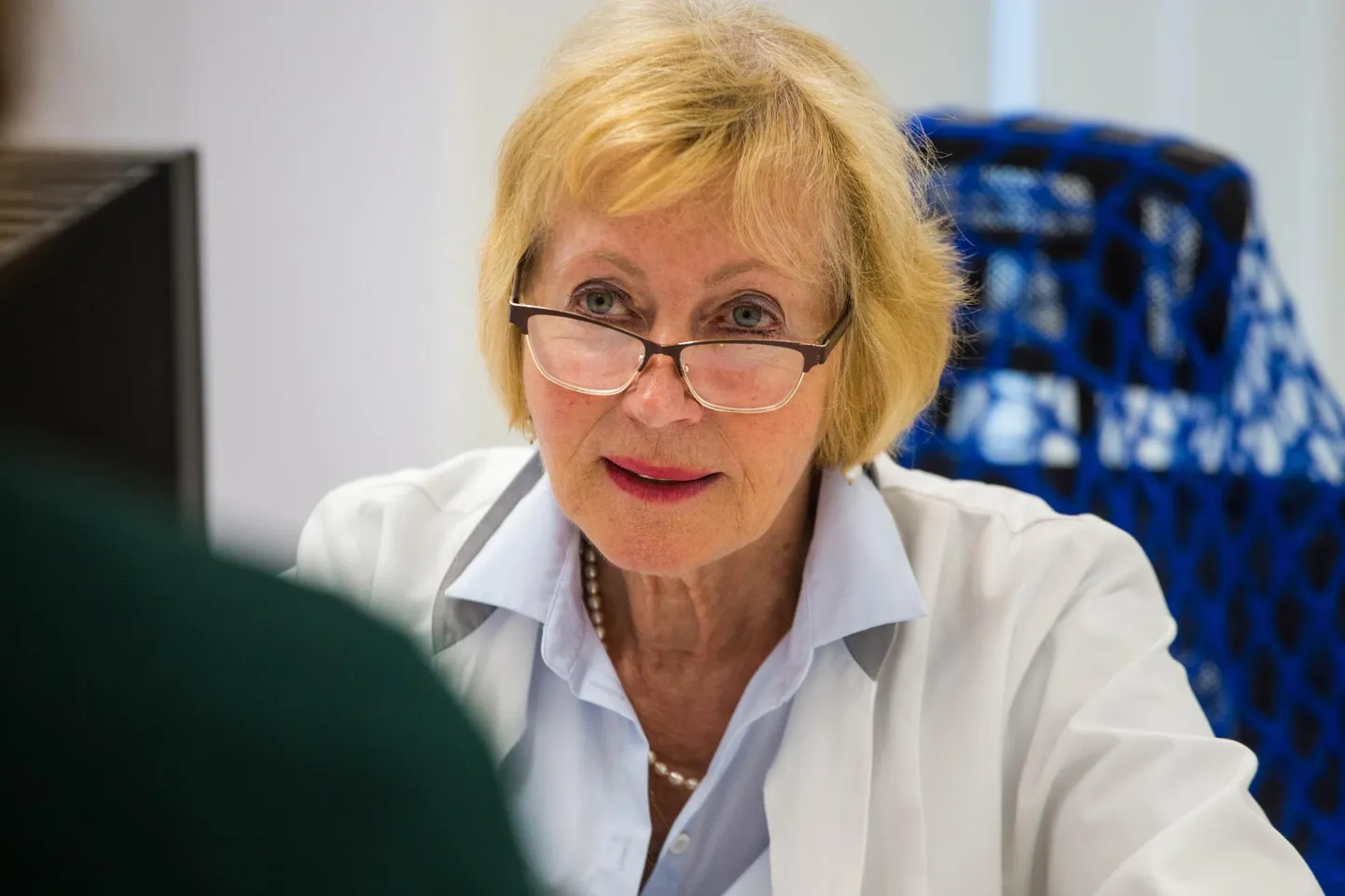 Aasta arst 2019, Väike-Maarja perearst Mall Lepiksoo rääkis, et haigekassast tulnud riskirühma nimekirjas on neil 800 inimest, aga vaktsiini on saadud pisteliselt.