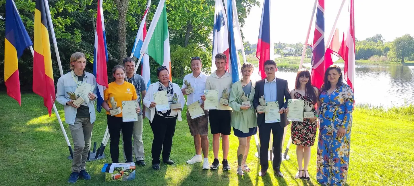Noorte aednike võistluse võitis Austria võistkond Eesti ja Iirimaa ees.