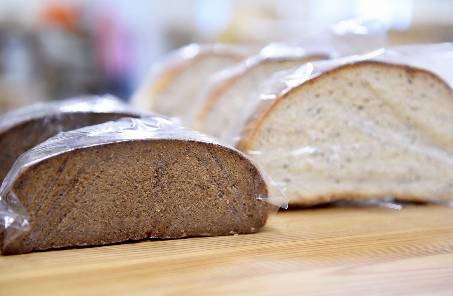 Ekoloģiskās maizes ceptuves "Suitu maize" produkcija.