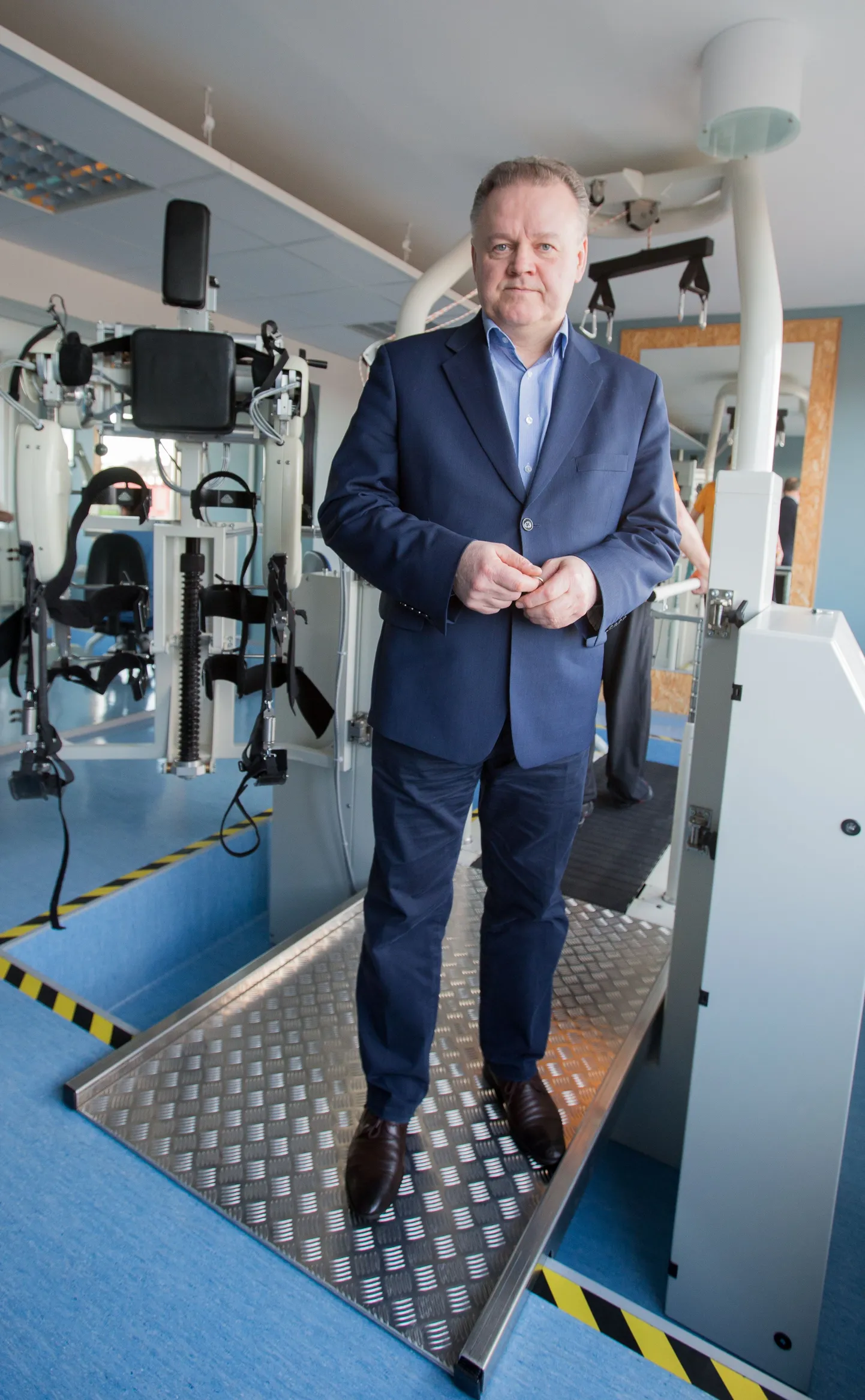 Ahti Kallaste on rehabilitatsiooniasutuste liidu juht ning peamiselt lastele, aga ka täiskasvanutele meditsiinilist taastusravi ja toimetulekut pakkunud Adeli Eesti rehabilitatsioonikeskuse juhataja.